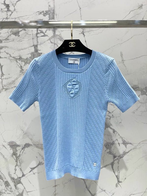 Футболка женская