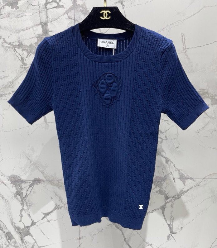 Футболка женская