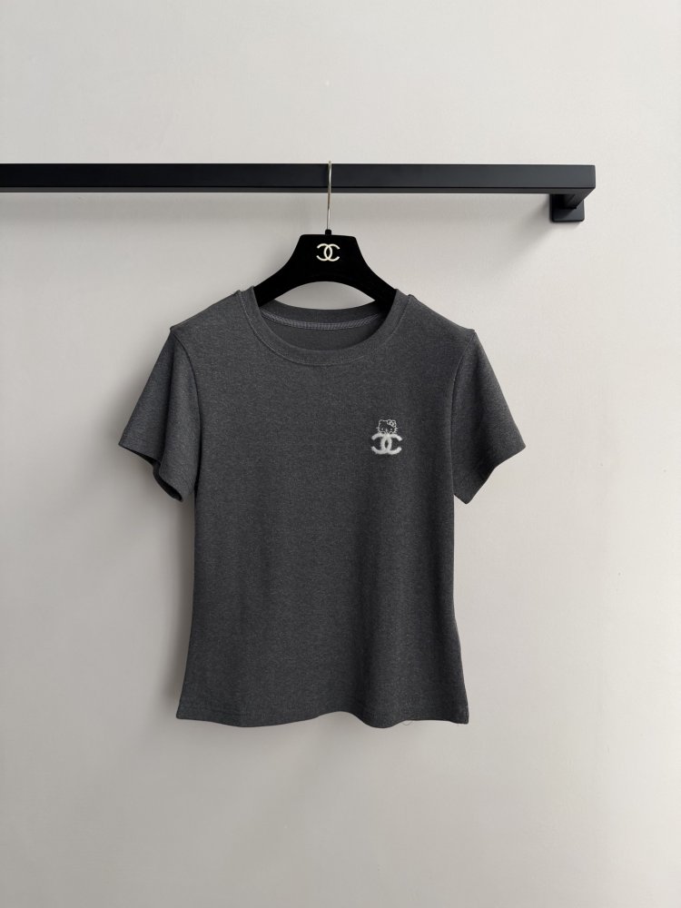 Футболка женская