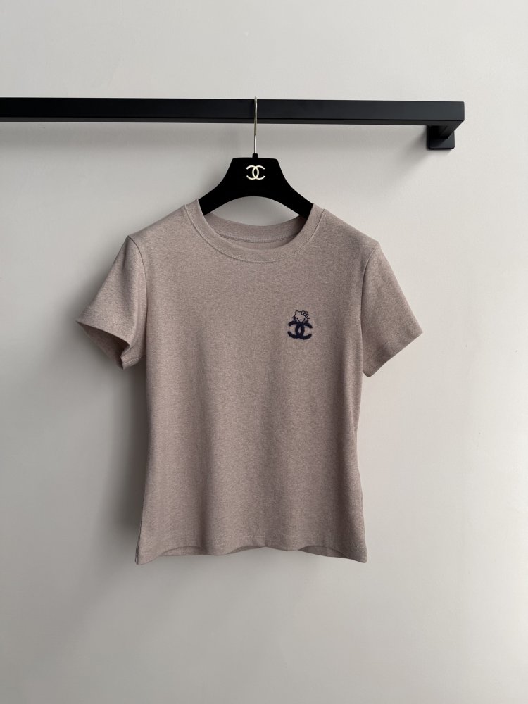 Футболка женская