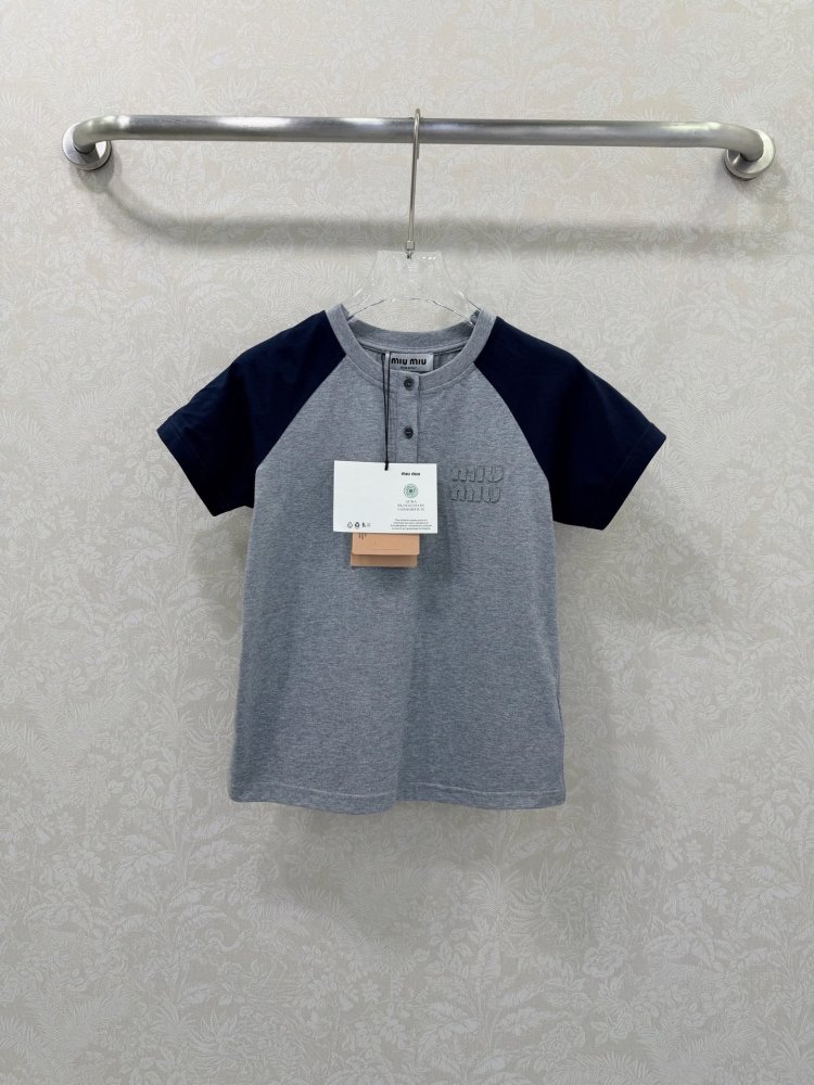 Футболка женская