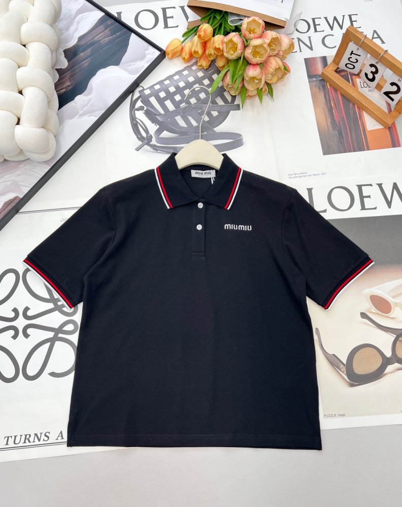 T-shirt women's