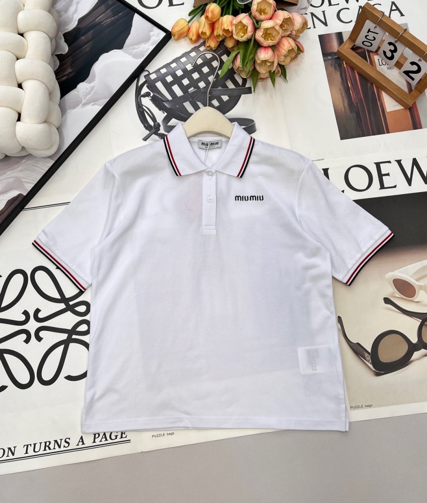 T-shirt women's