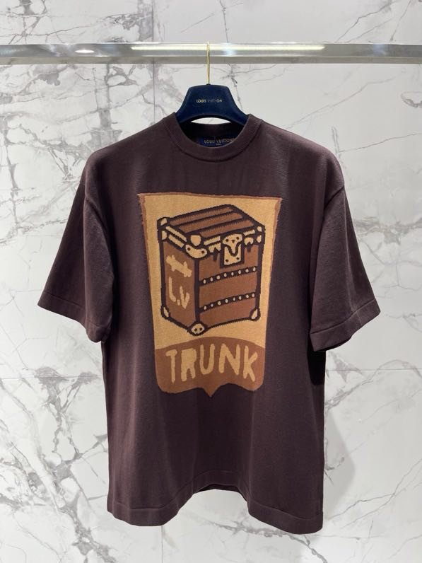 T-shirt women's