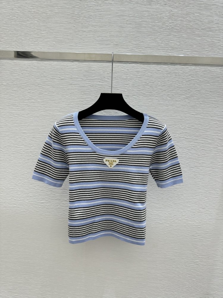 T-shirt women's