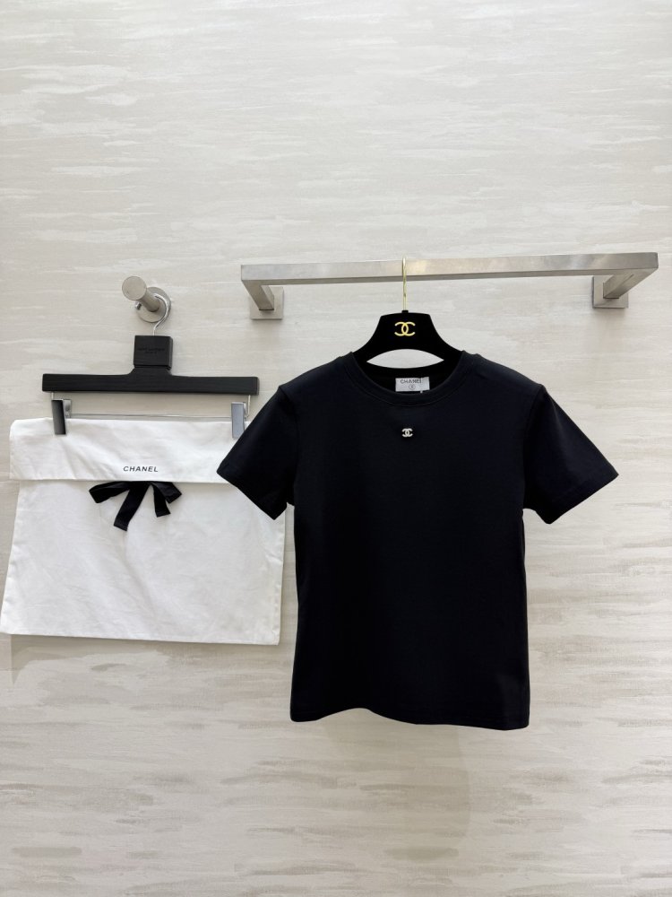 T-shirt women's