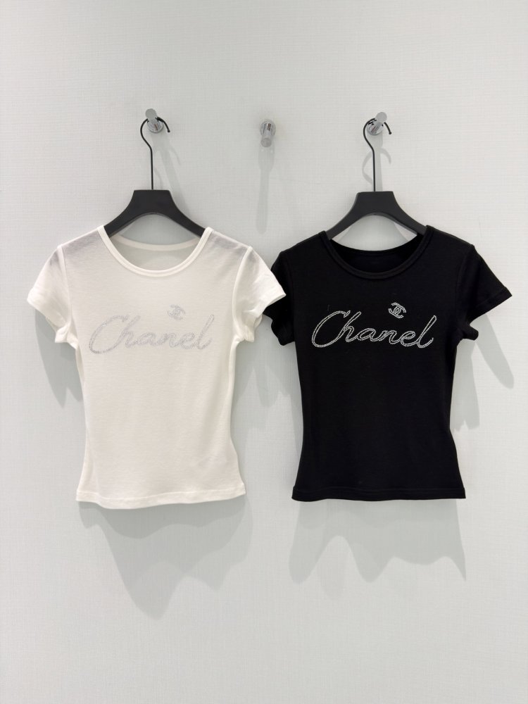 T-shirt women's
