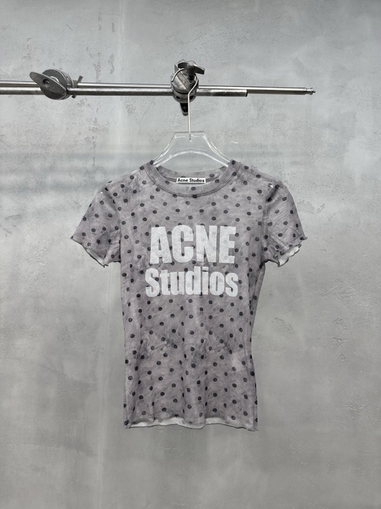 T-shirt women's