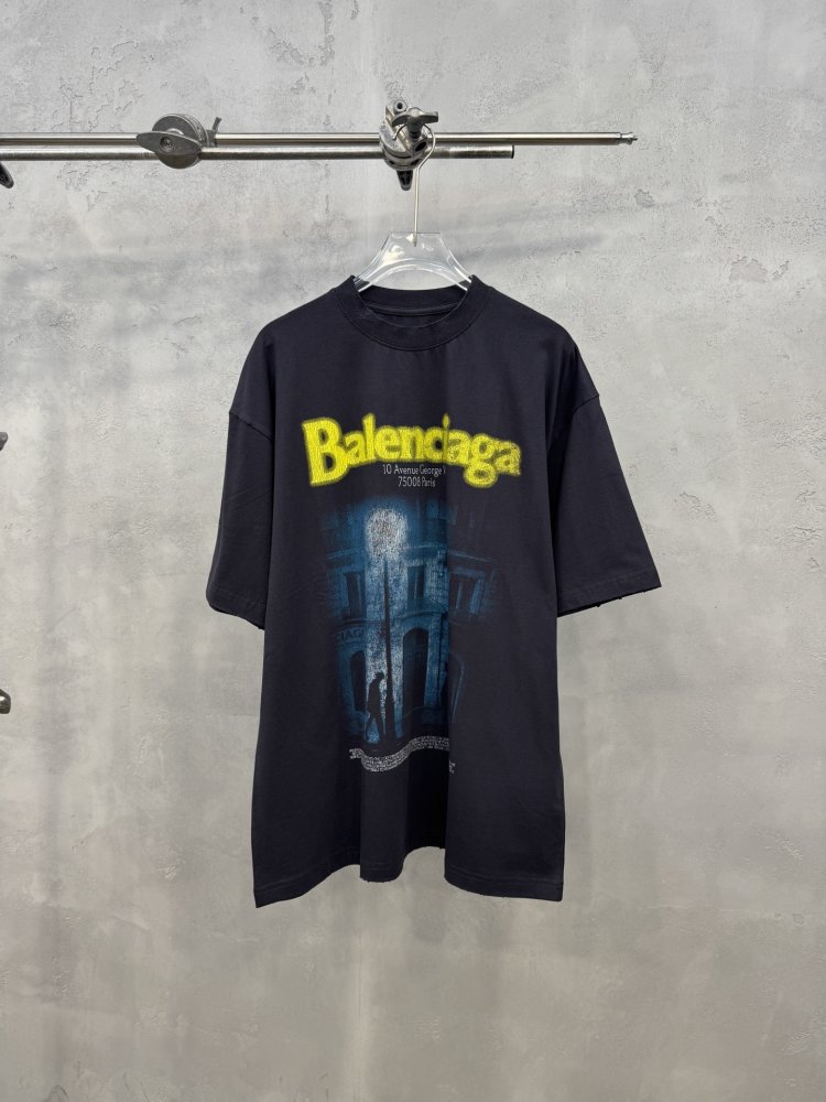 T-shirt women's