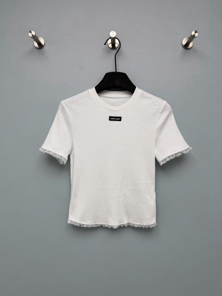 T-shirt women\'s