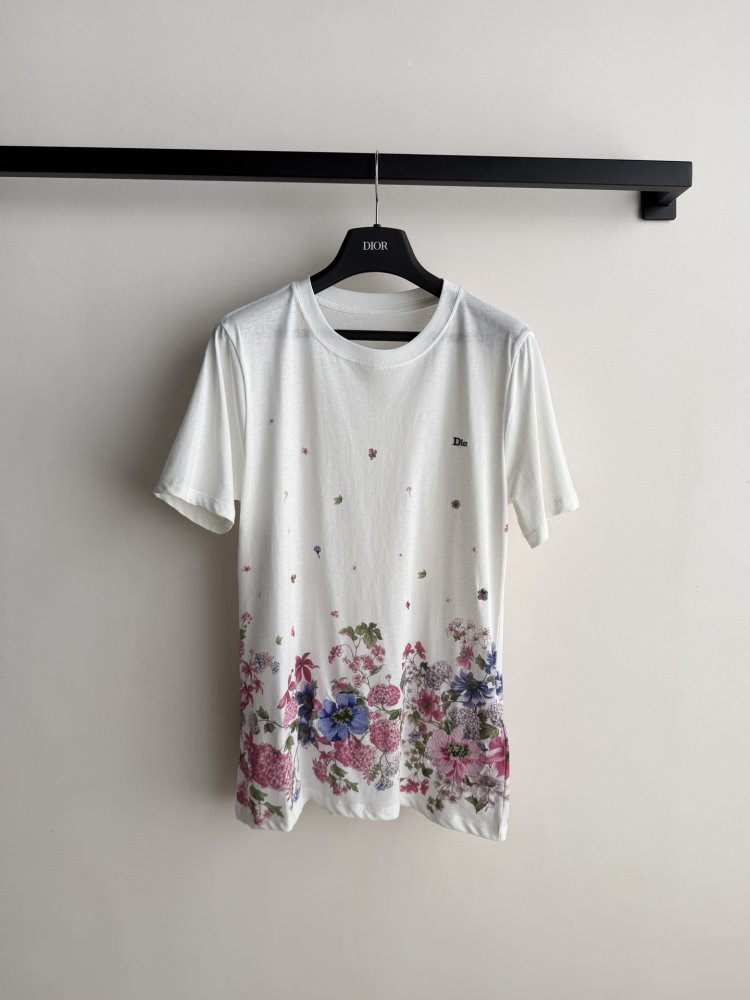 T-shirt women\'s
