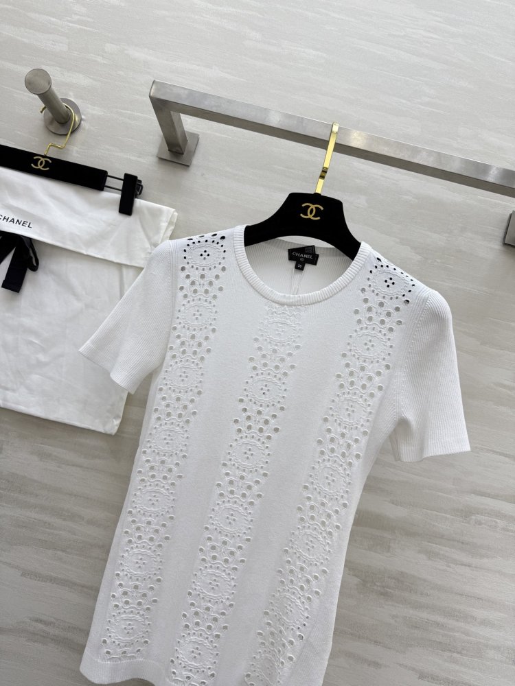 Футболка жіноча фото 2