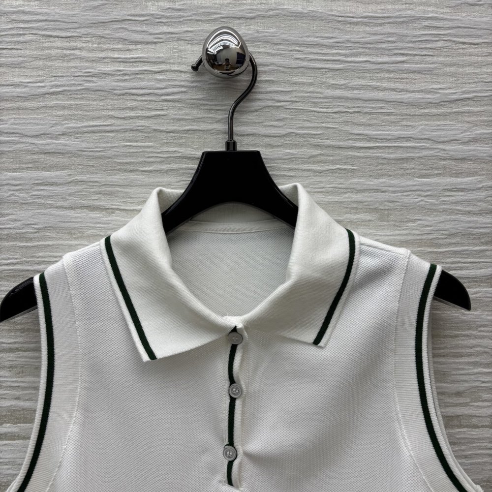 Футболка жіноча фото 2