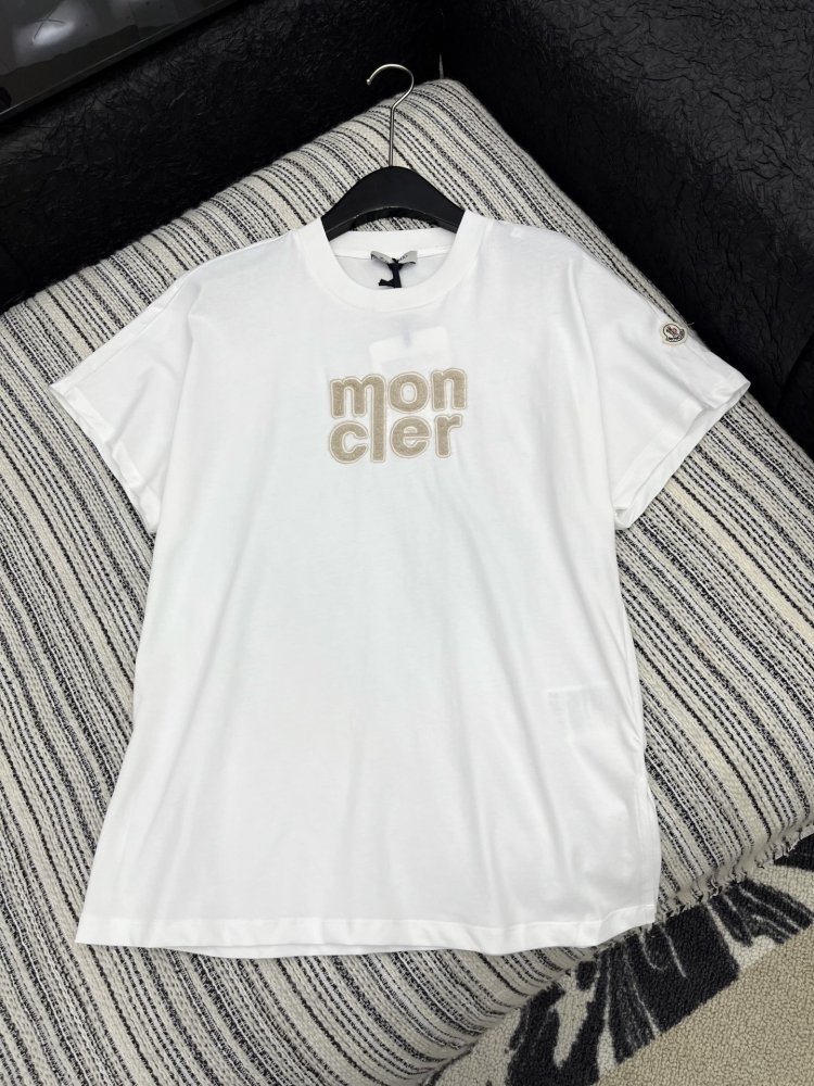 T-shirt women's фото 2