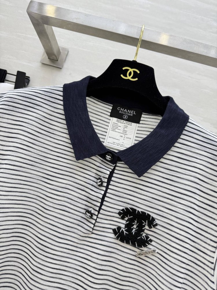 Футболка жіноча фото 2