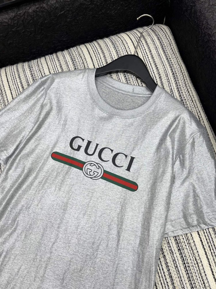 T-shirt women's фото 2