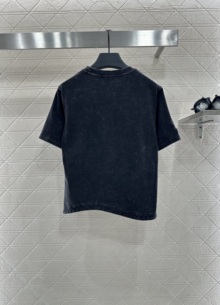 Футболка жіноча фото 2