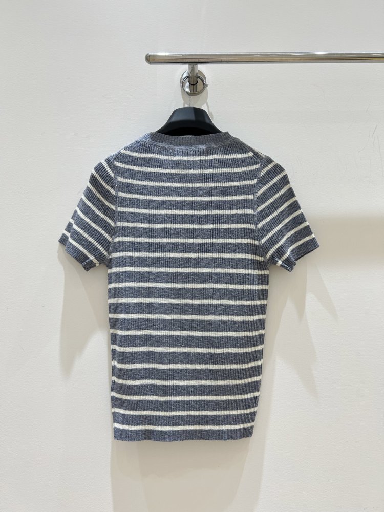 Футболка жіноча фото 2