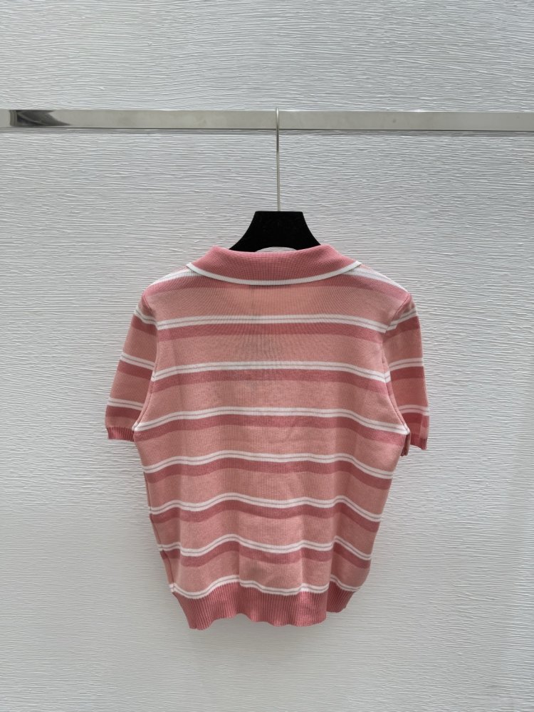 T-shirt women's фото 2