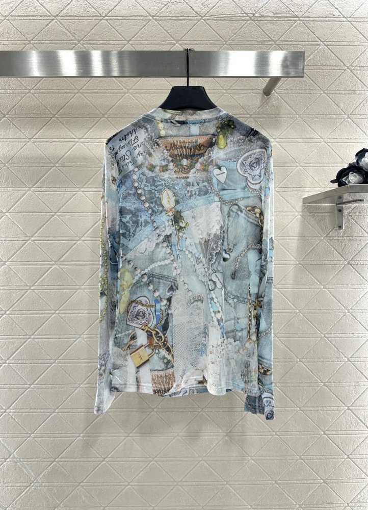 T-shirt women's фото 2