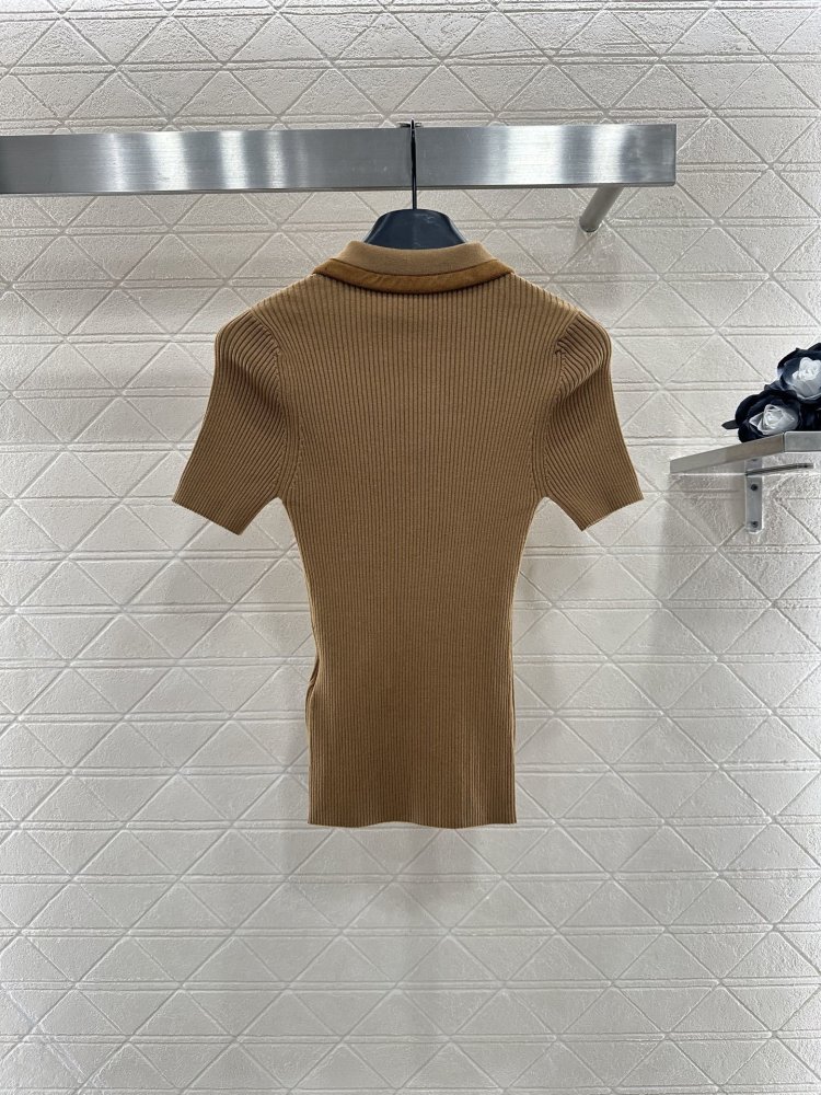 Футболка жіноча фото 2