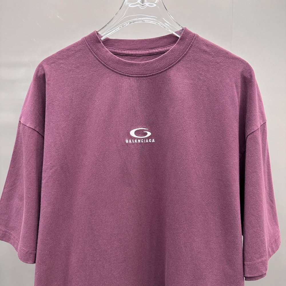 T-shirt women's фото 2