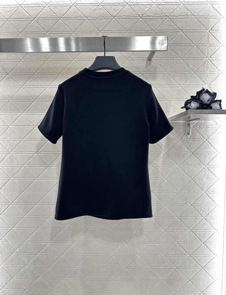 Футболка жіноча фото 2