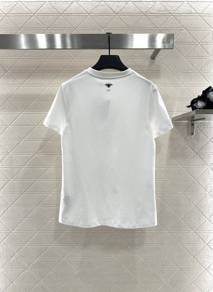 T-shirt women's фото 2