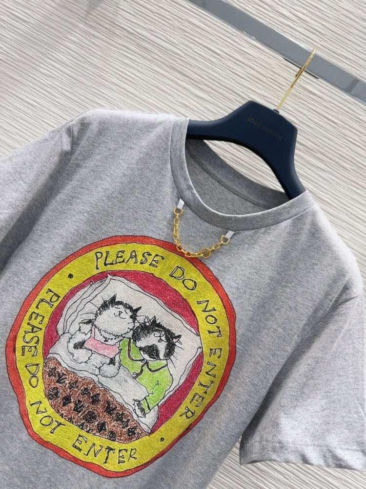 T-shirt women's фото 2