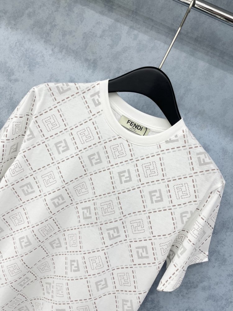 Футболка женская фото 2