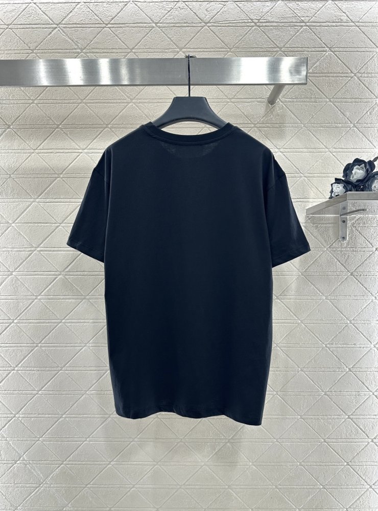 T-shirt women's фото 2