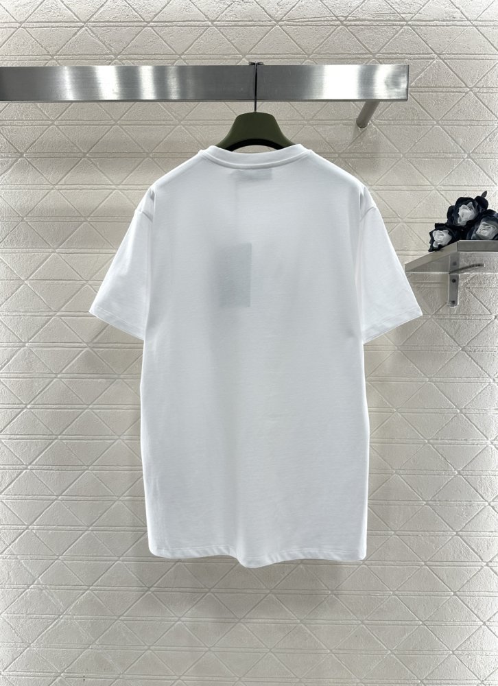 Футболка жіноча фото 2