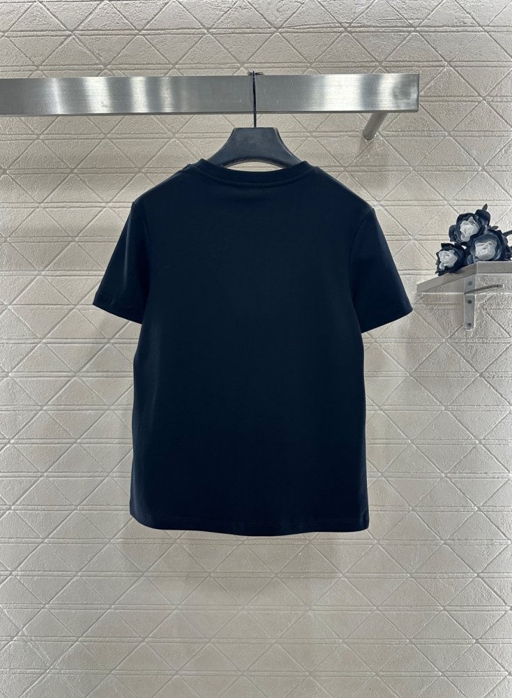 T-shirt women's фото 2