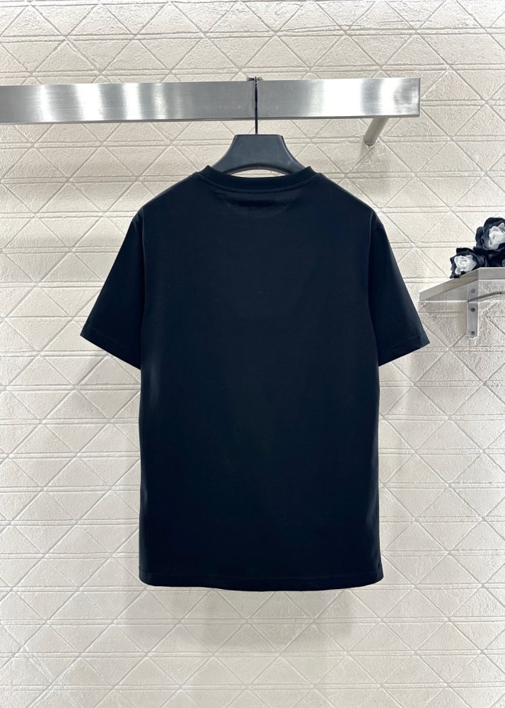 Футболка жіноча фото 2