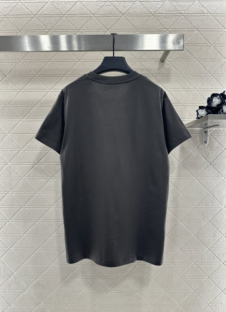 Футболка жіноча фото 2