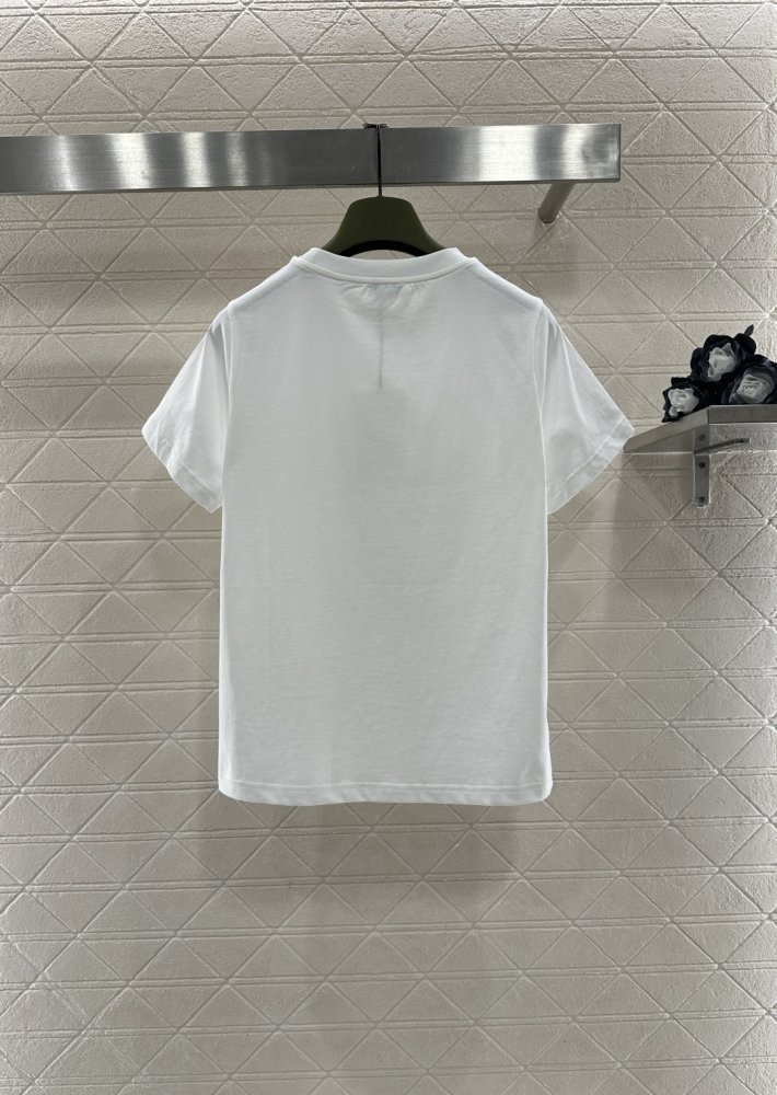 T-shirt women's фото 2