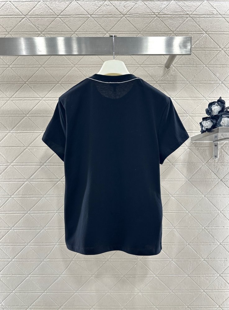 T-shirt women's фото 2