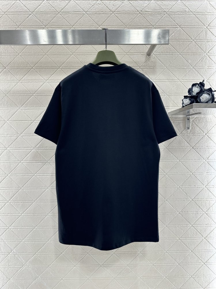 T-shirt women's фото 2