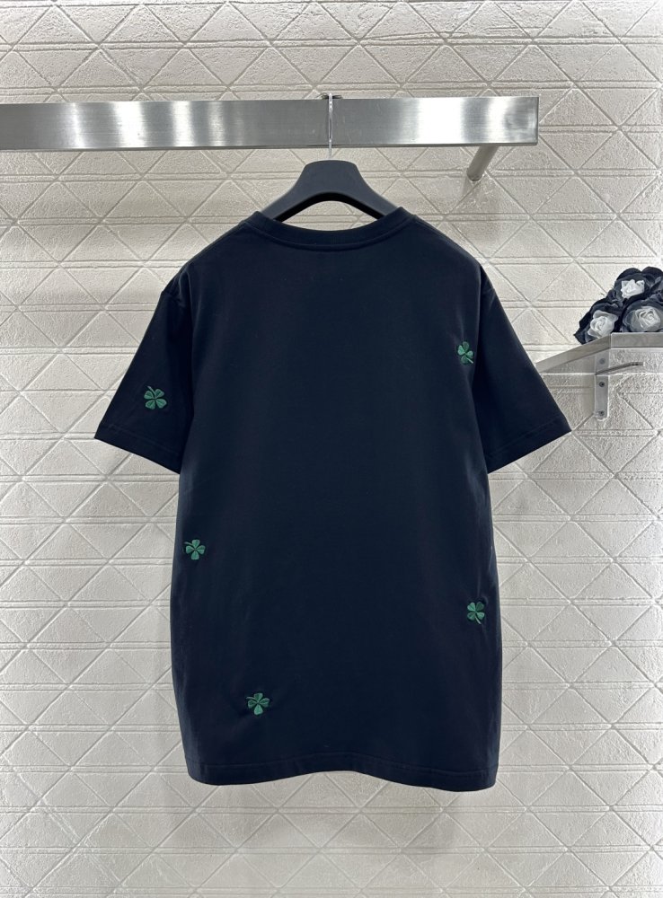 T-shirt women's фото 2