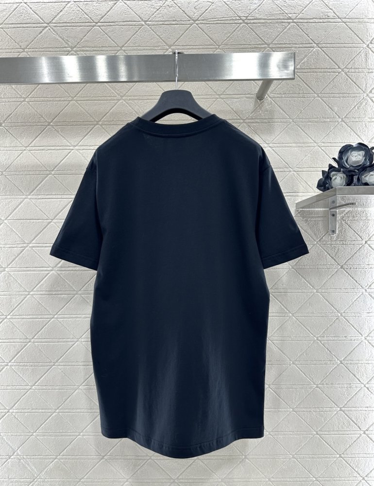 Футболка жіноча фото 2