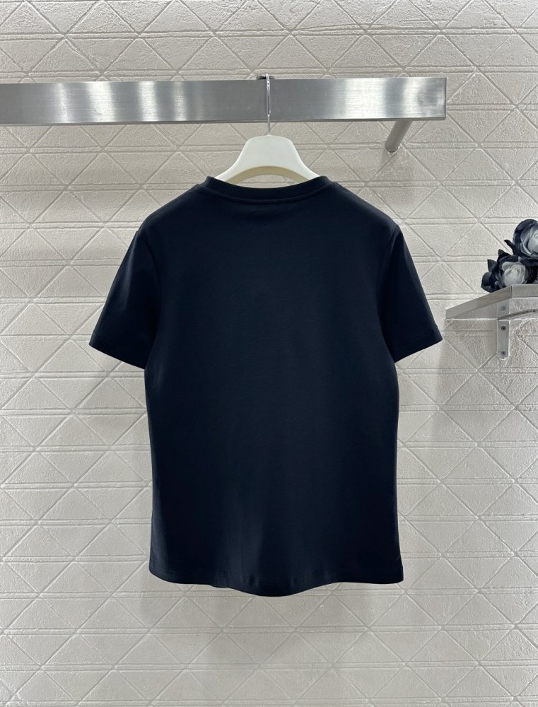 T-shirt women's фото 2