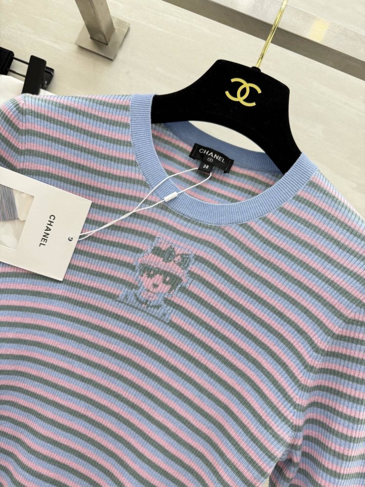 Футболка жіноча фото 3