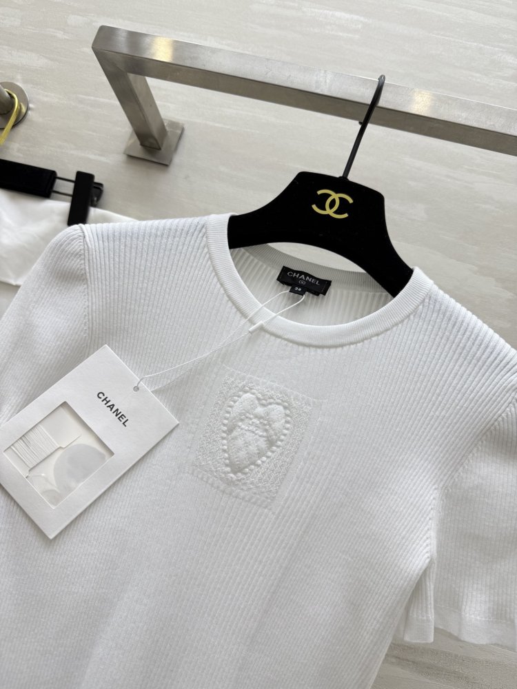 Футболка жіноча фото 3