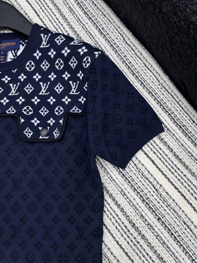 Футболка жіноча фото 3