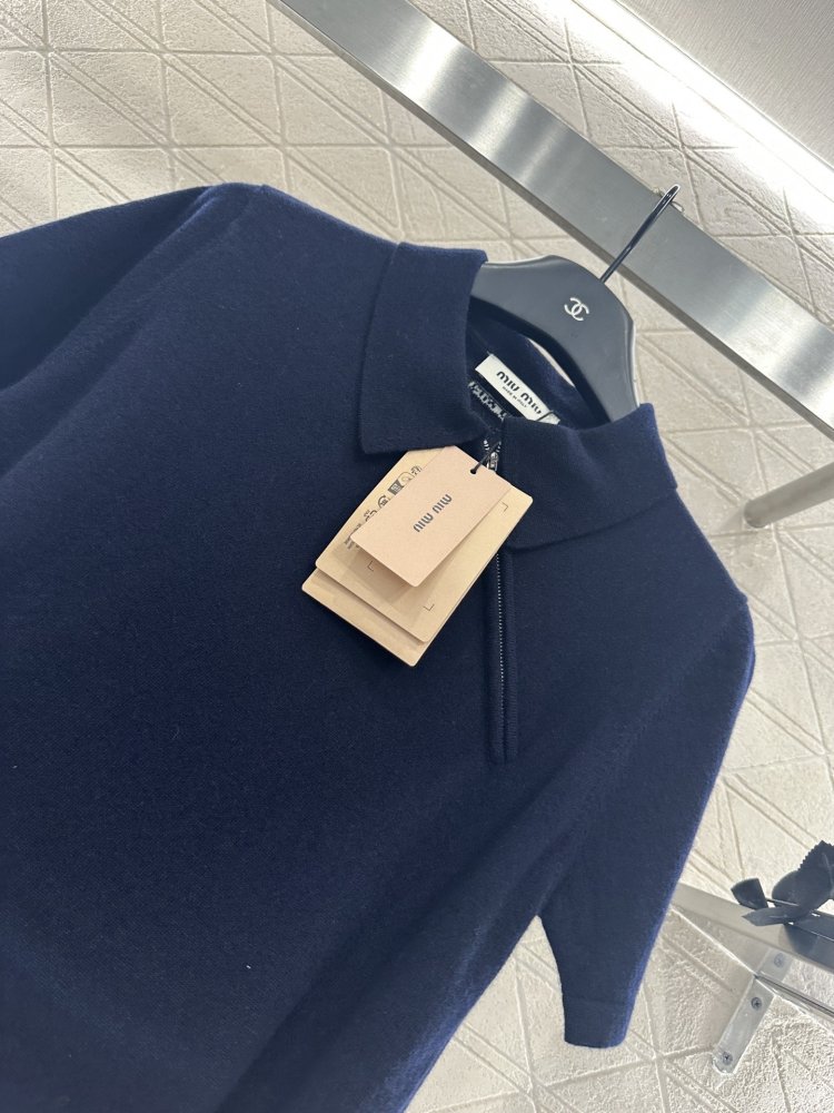 Футболка жіноча фото 3