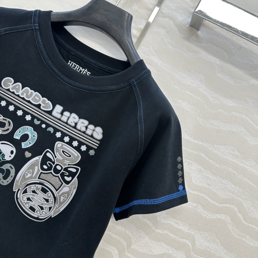 T-shirt women's фото 3