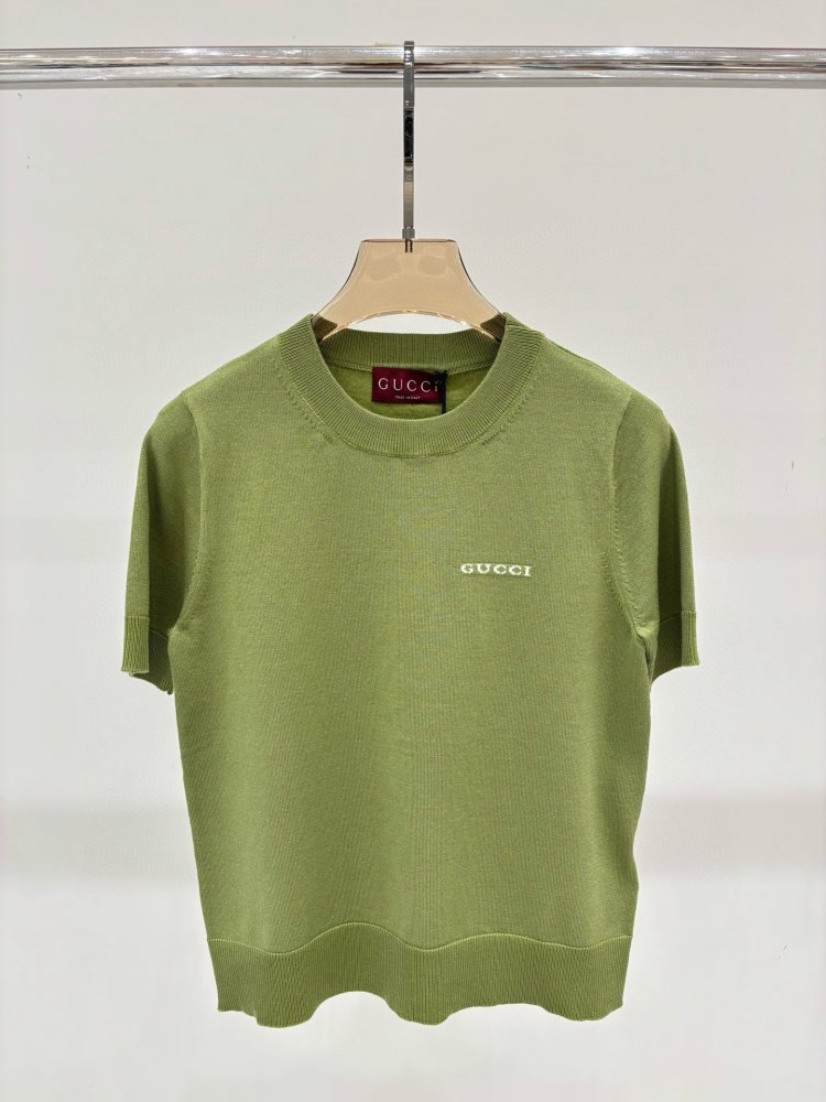 T-shirt women's фото 3