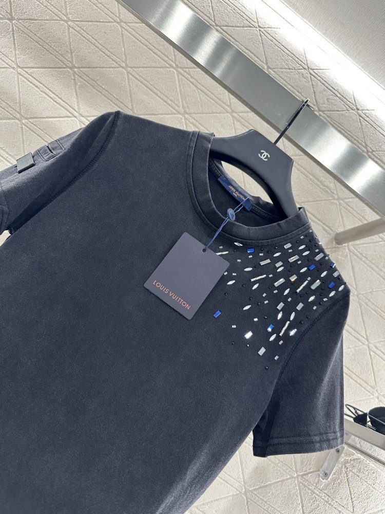 Футболка жіноча фото 3