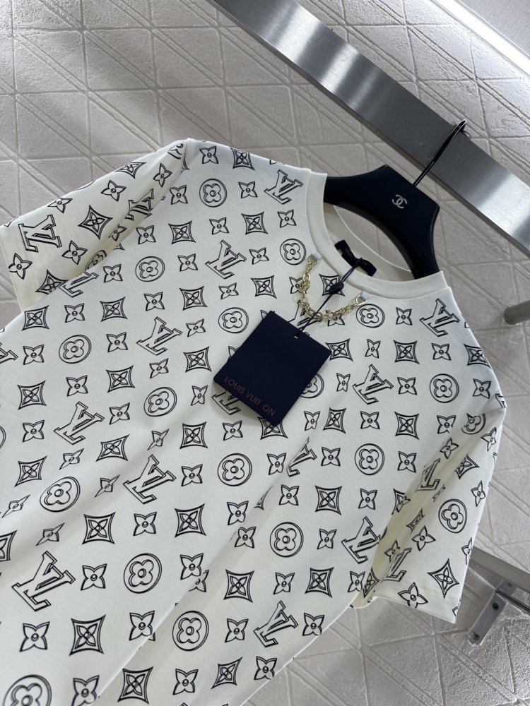 Футболка жіноча фото 3