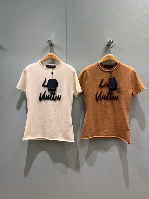 Футболка жіноча фото 3